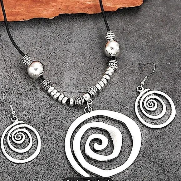 Boho Geometric Spiral Necklace Earrings Set - Picture 4 of 5
